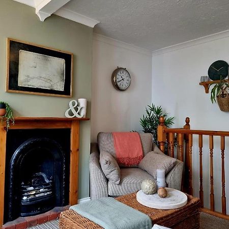 2 Bedroom House Within Walking Distance Of Town Cowes  Luaran gambar