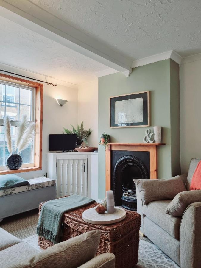 2 Bedroom House Within Walking Distance Of Town Cowes  Luaran gambar